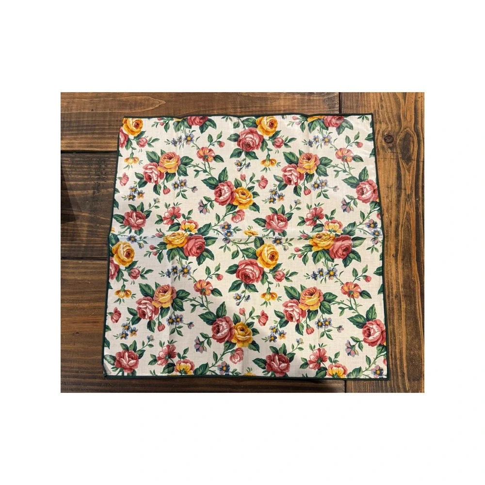 Vintage Floral Napkins Set of 4 Cottagecore Roses‎ Cotton Scotchgard Treated 90s